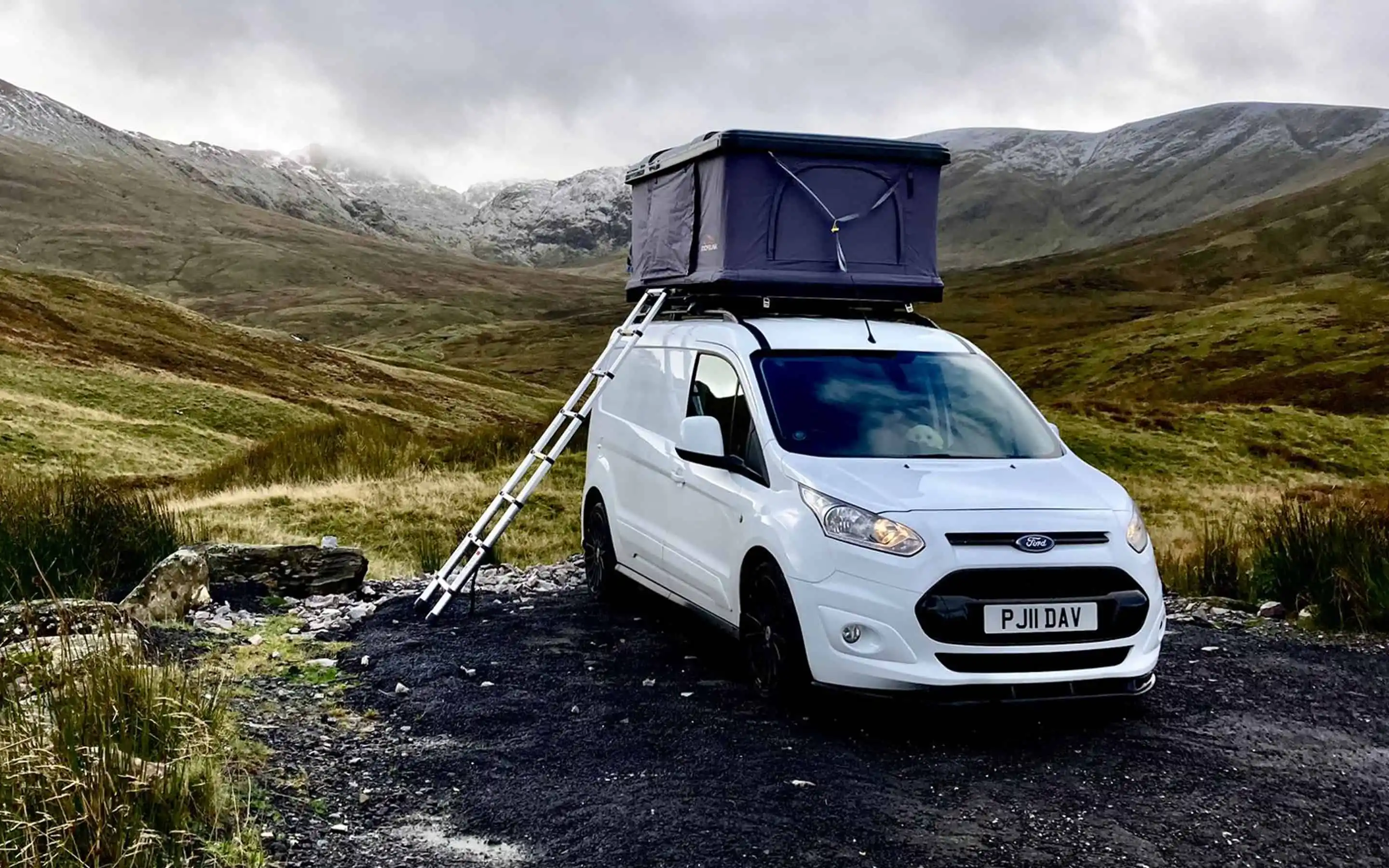 Roofbunk Roamer Hard Shell Roof Tent Compressed 1