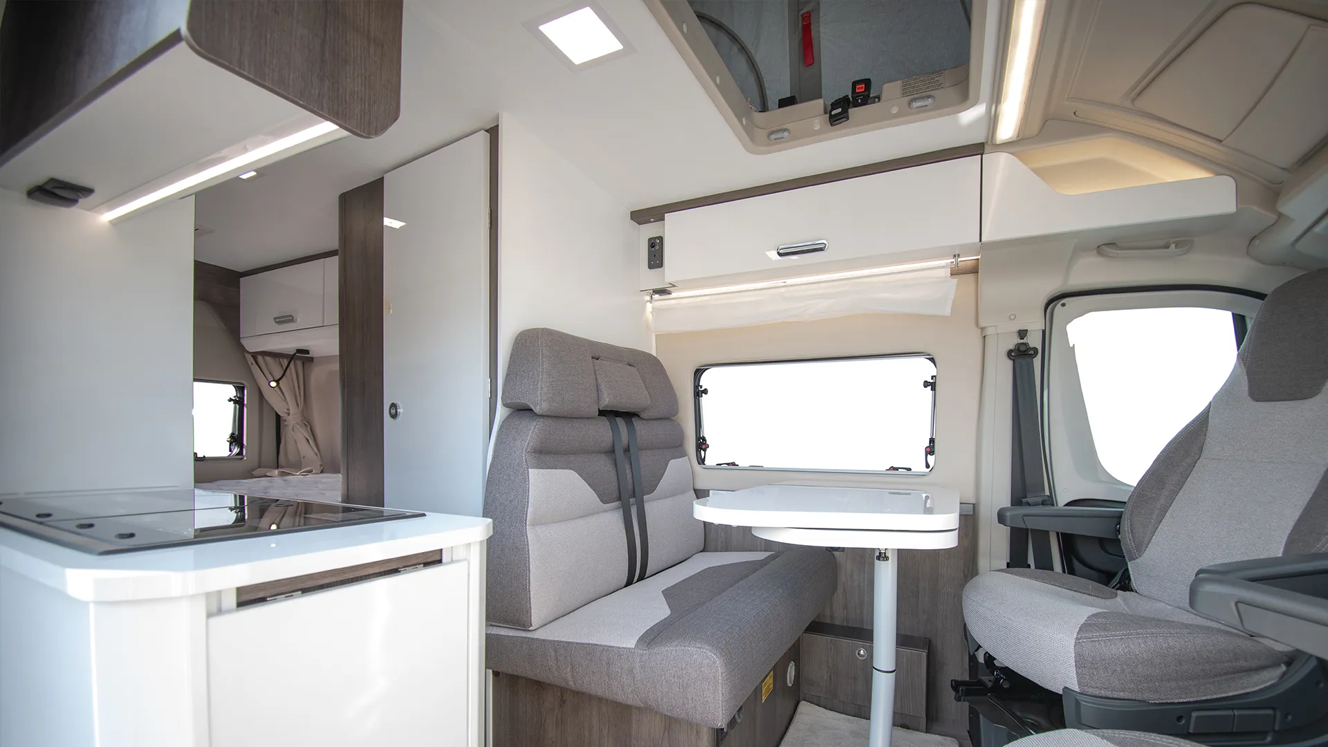 Benivan 144 Lounge