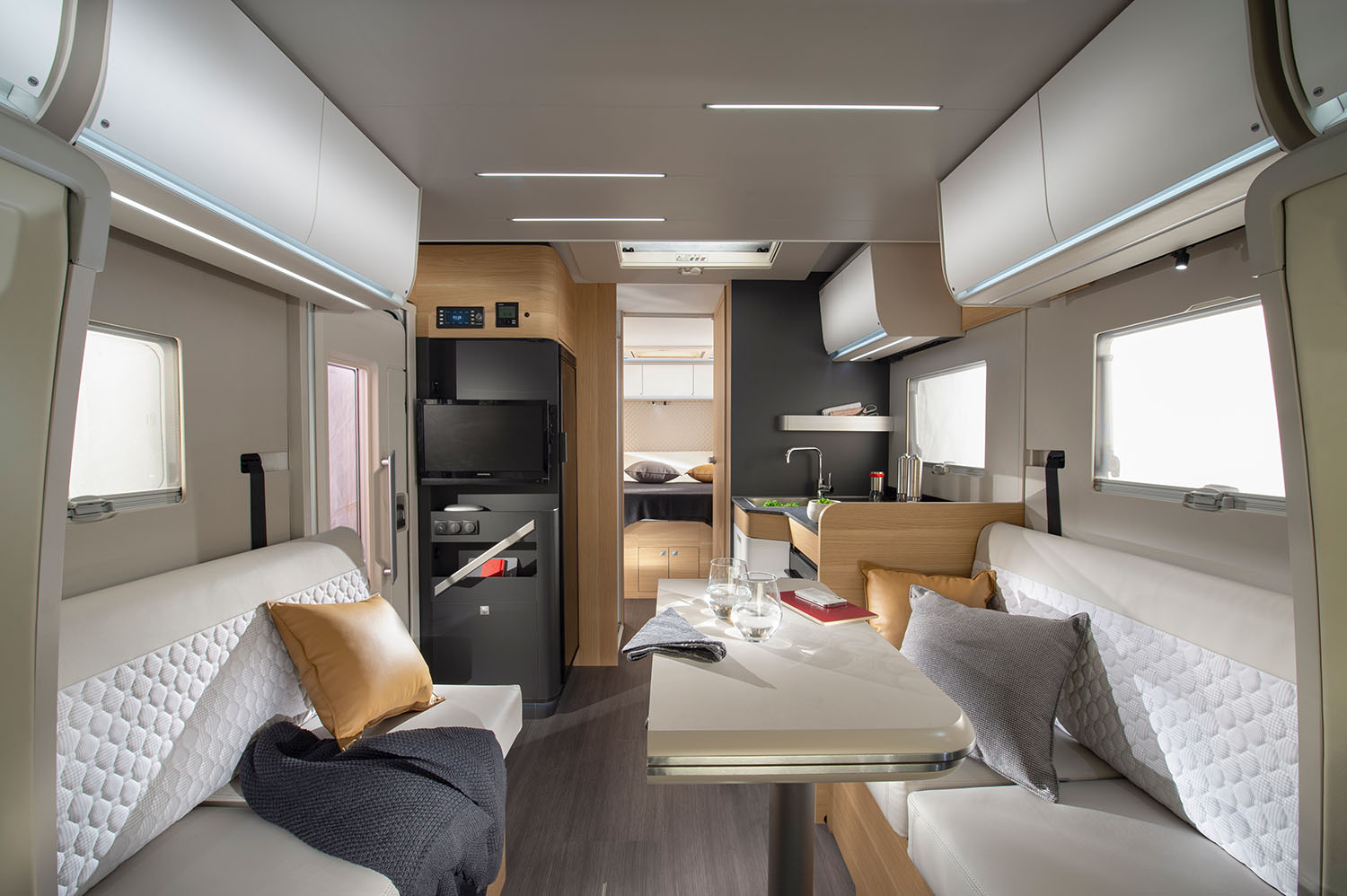 5F1198f85d04c 1550 B MATRIX PLUS 670 DC ALPINE WHITE Cecil Image Interior JM48896