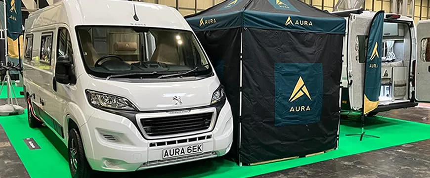 Aura Stand