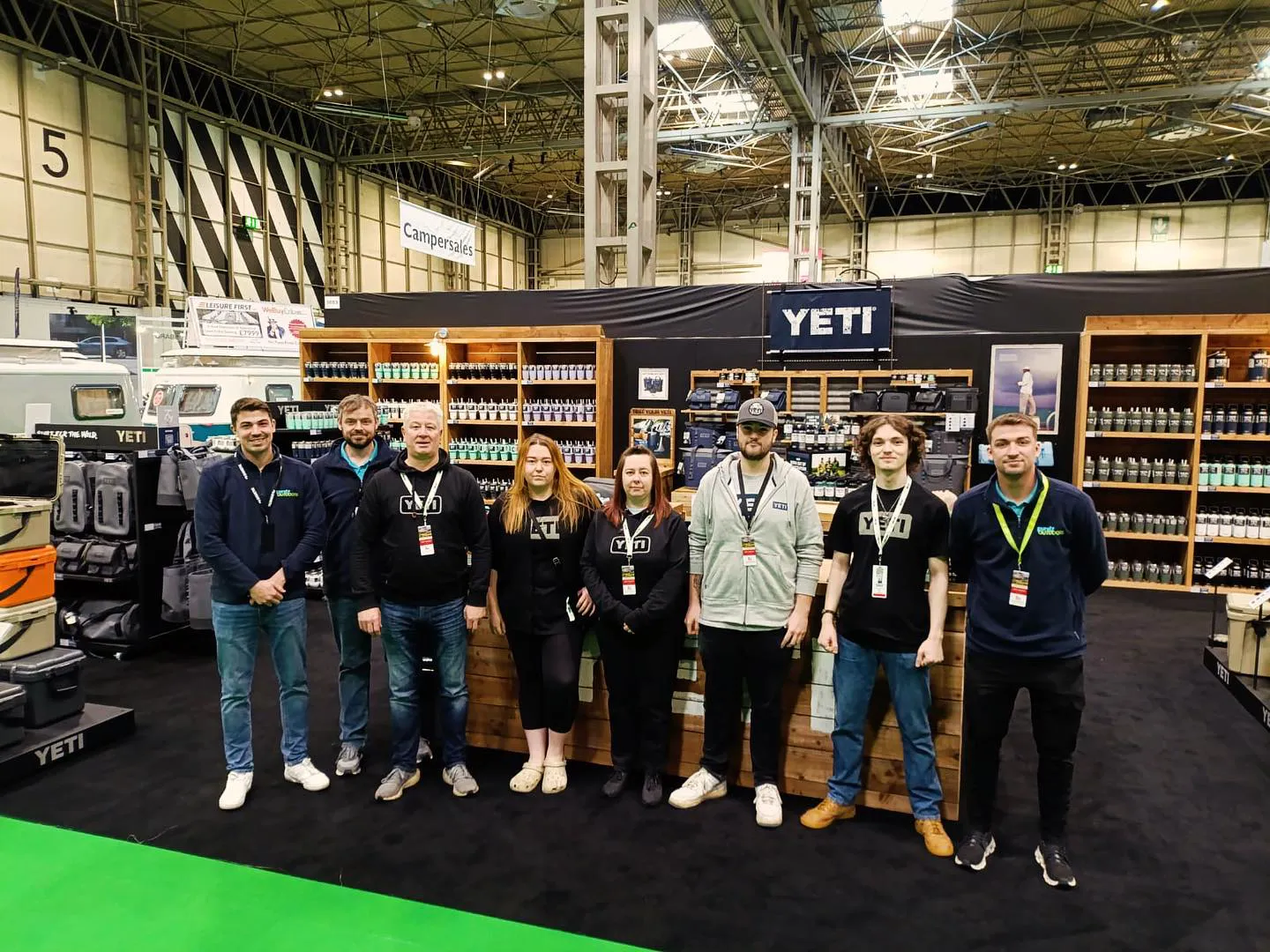 Yeti Stand 1 CCM24